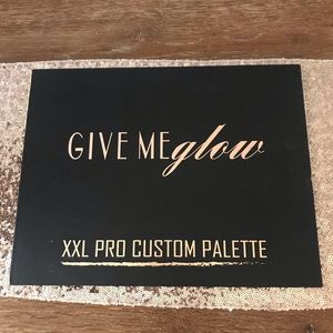 Huge empty eyeshadow magnetic palette